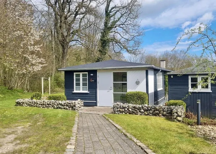 Schickes-ferienhaus-direkt-am-waldrand Tatil Evi