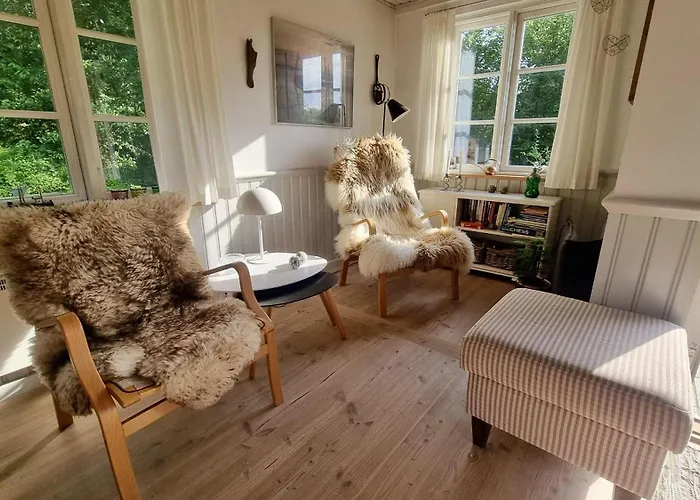 Schickes Direkt Am Waldrand Ferienhaus