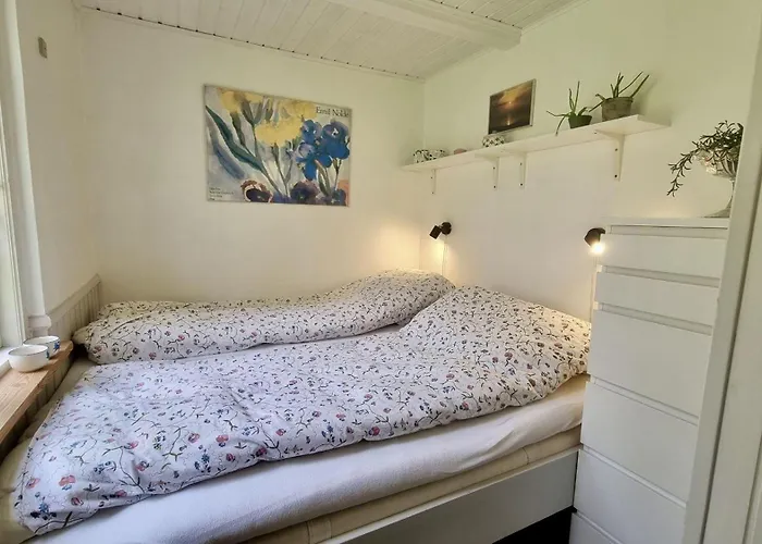 Schickes-ferienhaus-direkt-am-waldrand Tatil Evi *