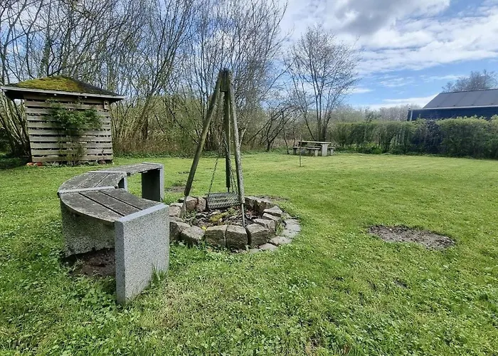 Schickes Direkt Am Waldrand Ferienhaus